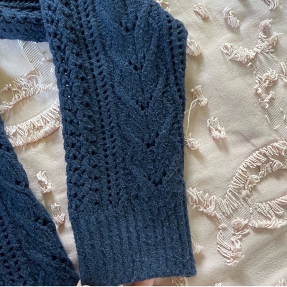 Hollister Cardigan - Picture 6 of 11